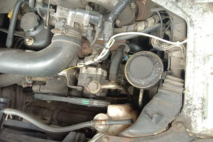 Used Jinbei Hiace 2014 2.0L Fifth-Generation Xiangyun Comfort Type 1 4G20C Engine Bay Left