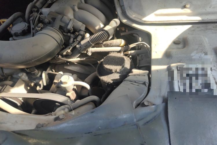Used Jinbei Hiace 2014 2.0L Fifth-Generation Power King Classic 4G20D4B Engine Bay Left