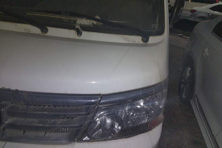 Used Jinbei Hiace 2014 2.0L 5th Generation Kuaiyunwang Business Version 4G19 Engine Bay Left