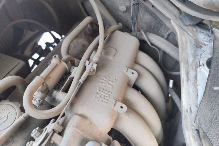 Used Jinbei Hiace 2014 2.0L 5th Generation Kuaiyunwang Business Version 4G20B Engine Bay Left