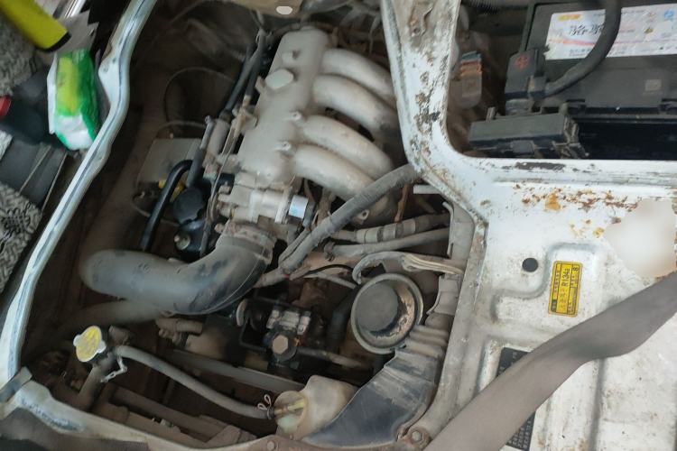 Used Jinbei Hiace 2014 2.0L 5th Generation Kuaiyunwang Business Version 4G19 Engine Bay