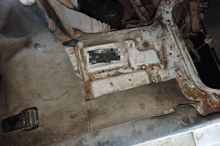 Used Jinbei Hiace 2014 2.0L Fifth-Generation Xiangyun Comfort Type 1 4G20C Engine Bay Right