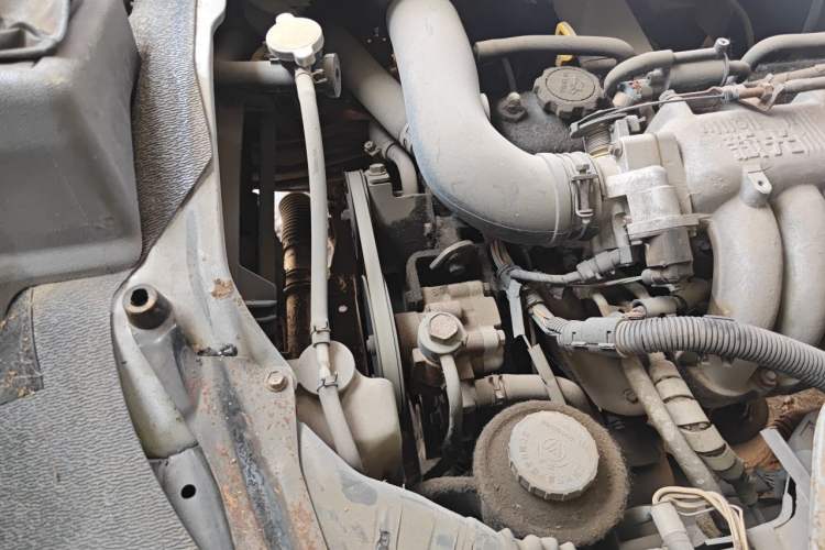 Used Jinbei Hiace  Engine Bay Right