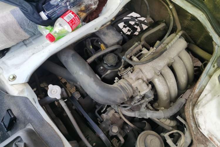 Used Jinbei Hiace 2014 2.0L 5th Generation Kuaiyunwang Business Version 4G20B Engine Bay Right