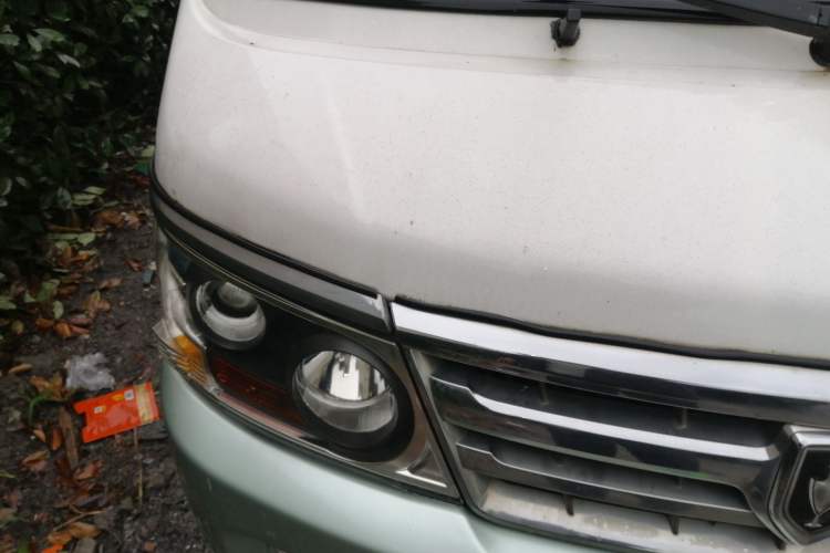 Used Jinbei Hiace 2014 2.0L 5th Generation Power King Deluxe Version V19 Engine Bay Right