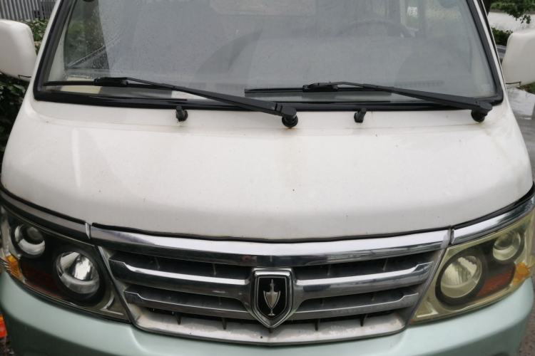 Used Jinbei Hiace 2014 2.0L 5th Generation Power King Deluxe Version V19 Engine Bay