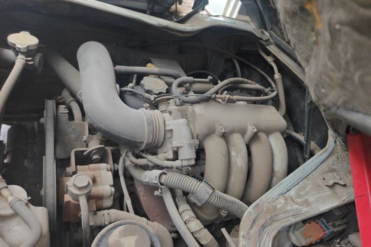 Used Jinbei Hiace 2014 2.0L Fifth-Generation Xiangyun Comfort Type 1 4G20C Engine Bay