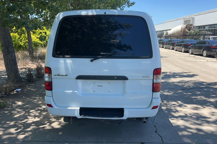 Used Jinbei Hiace 2014 2.0L Fifth-Generation Xiangyun Comfort Type 1 4G21C Exterior 4