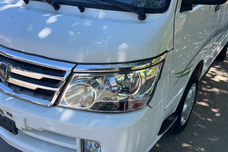 Used Jinbei Hiace 2014 2.0L Fifth-Generation Xiangyun Comfort Type 1 4G21C Exterior 6