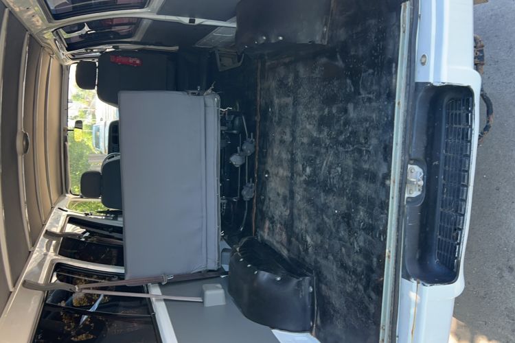 Used Jinbei Hiace 2014 2.0L Fifth-Generation Xiangyun Comfort Type 1 4G21C Exterior 9