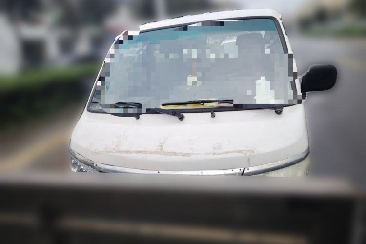 Used Jinbei Hiace 2014 2.0L 5th Generation Kuaiyunwang Business Version 4G19 Front