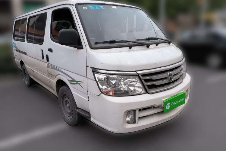 Used Jinbei Hiace 2014 2.0L Fifth-Generation Xiangyun Comfort Type 1 4G20C Front Right 45 Deg