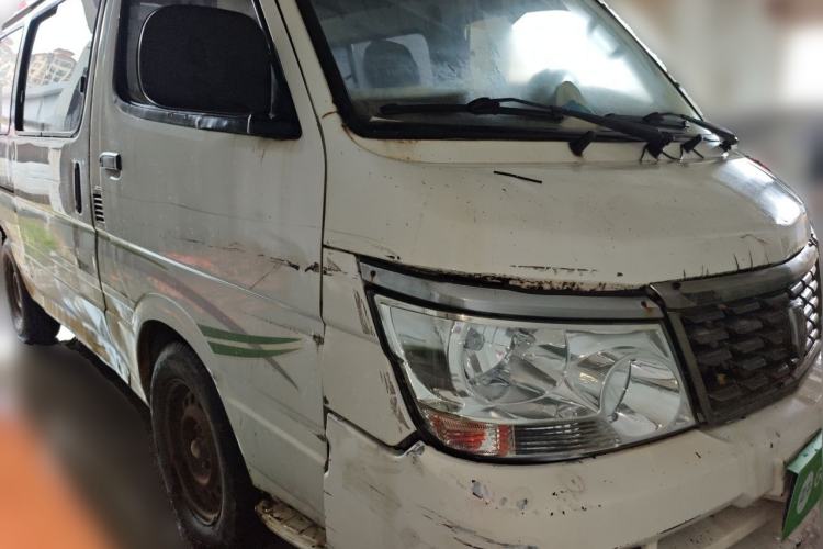 Used Jinbei Hiace 2014 2.0L Fifth-Generation Xiangyun Comfort Type 1 4G20C Front Right 45 Deg