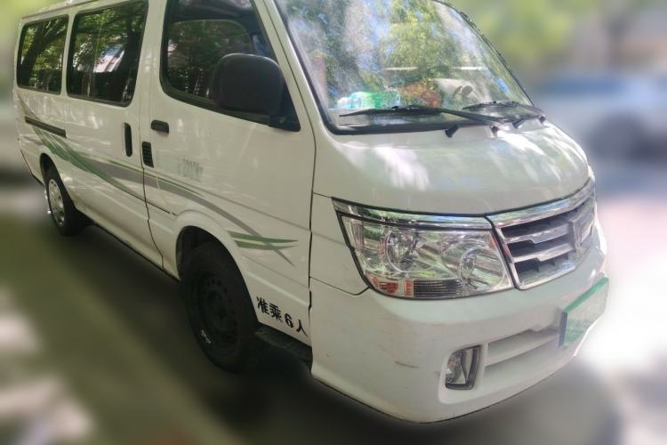 Used Jinbei Hiace 2014 2.0L Fifth-Generation Xiangyun Comfort Type 1 4G20C Front Right 45 Deg