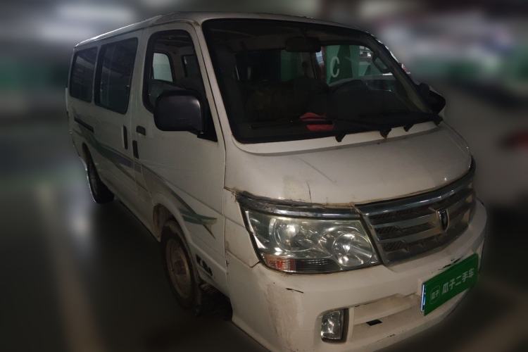 Used Jinbei Hiace 2014 2.0L 5th-Gen Power King Comfort Version V19 Front Right 45 Deg