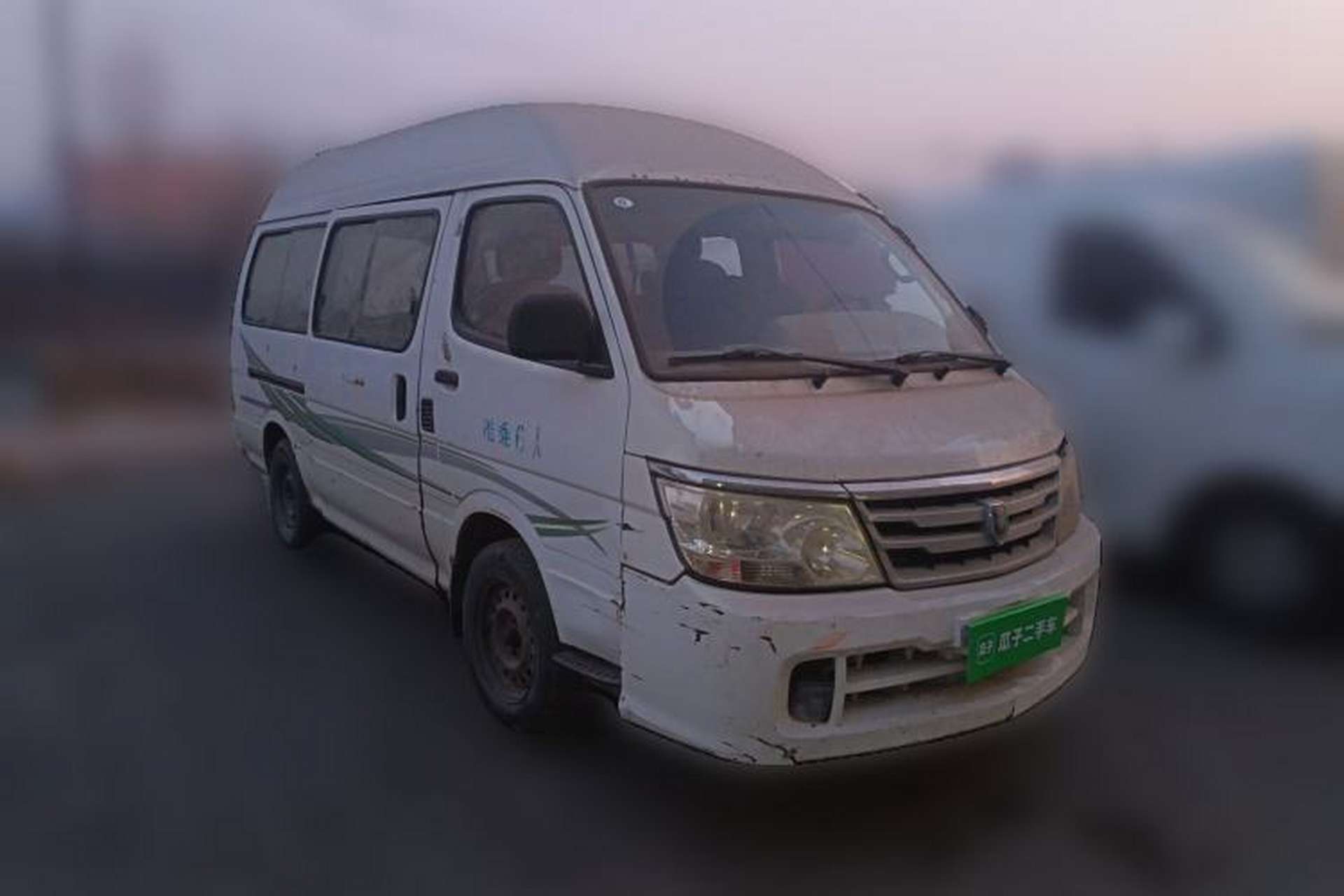 Used Jinbei Hiace 2014 2.0L 5th Generation Kuaiyunwang Business Version 4G19 Front Right 45 Deg