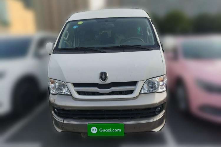Used Jinbei Hiace 2014 2.0L Comfort Version V19 Front