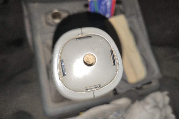 Used Jinbei Hiace 2014 2.0L 5th Generation Kuaiyunwang Business Version 4G19 Gear Lever