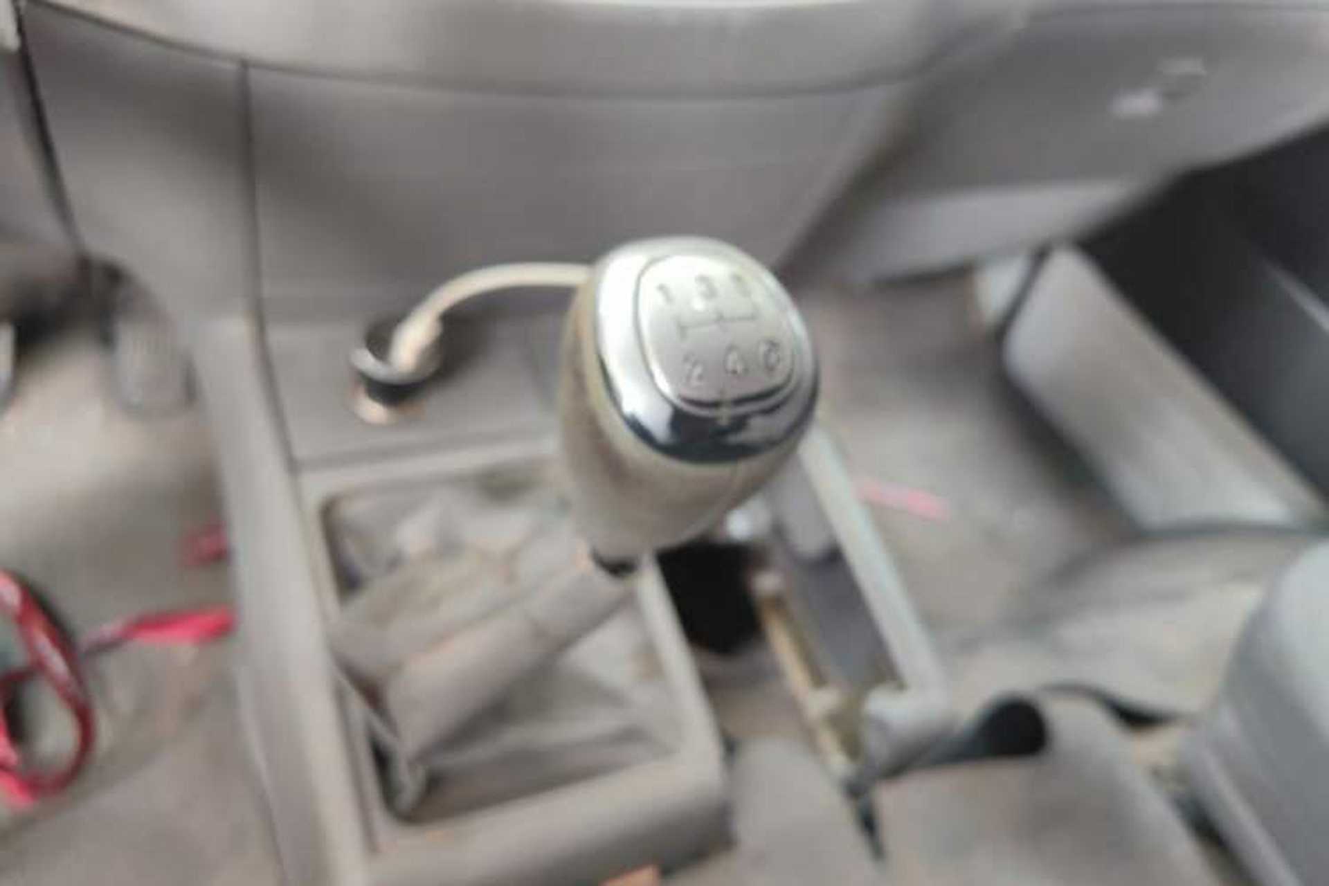 Used Jinbei Hiace 2014 2.0L 5th Generation Kuaiyunwang Business Version 4G19 Gear Lever