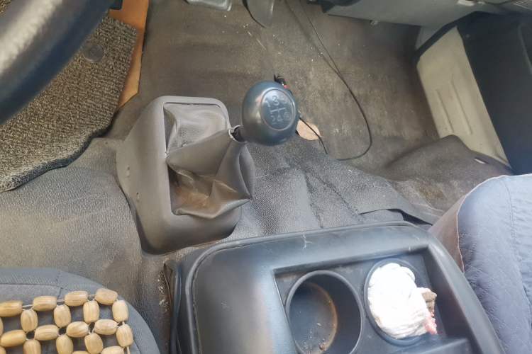 Used Jinbei Hiace 2014 2.0L 5th Generation Kuaiyunwang Business Version 4G21B Gear Lever