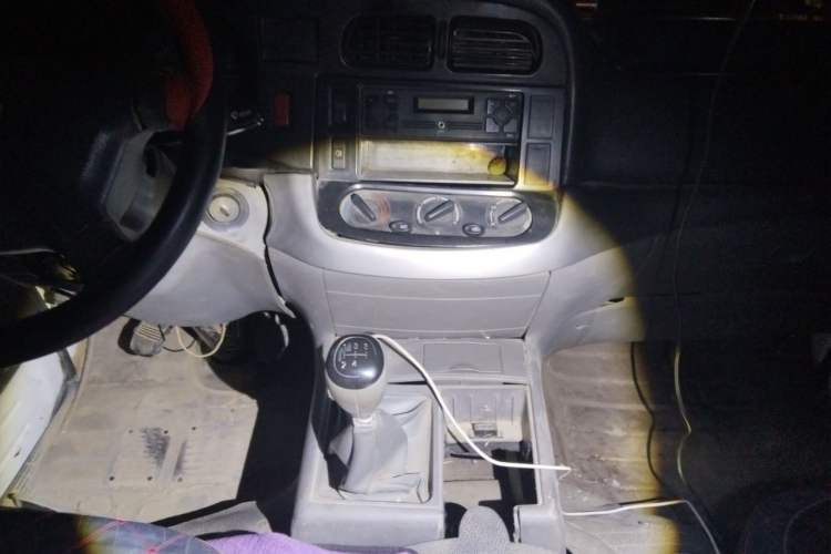Used Jinbei Hiace 2014 2.0L 5th Generation Kuaiyunwang Business Version 4G19 Gear Lever