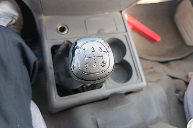 Used Jinbei Hiace 2014 2.0L 5th Generation Kuaiyunwang Business Version 4G20B Gear Lever