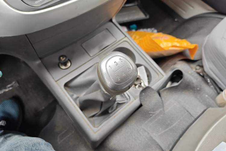 Used Jinbei Hiace 2014 2.0L 5th Generation Kuaiyunwang Business Version 4G21B Gear Lever