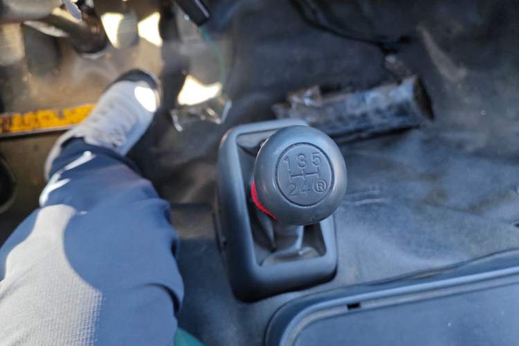 Used Jinbei Hiace 2014 2.0L Fifth-Generation Power King Classic 4G20D4B Gear Lever