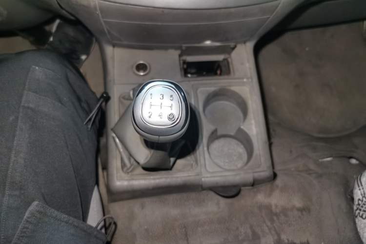 Used Jinbei Hiace 2014 2.0L 5th Generation Kuaiyunwang Business Version 4G19 Gear Lever