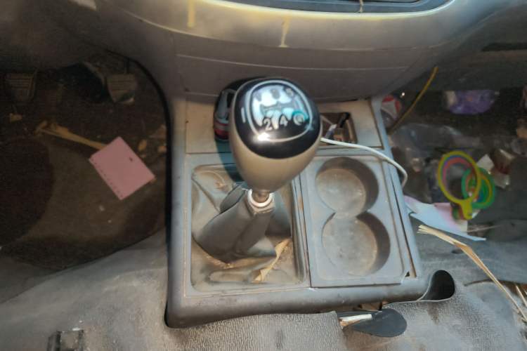 Used Jinbei Hiace 2014 2.0L 5th Generation Kuaiyunwang Business Version 4G20B Gear Lever
