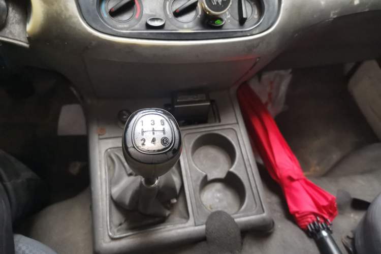Used Jinbei Hiace 2014 2.0L 5th Generation Kuaiyunwang Business Version 4G20B Gear Lever