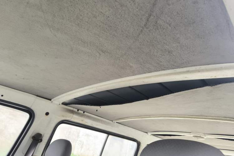 Used Jinbei Hiace 2014 2.0L 5th Generation Kuaiyunwang Business Version 4G19 Headliner