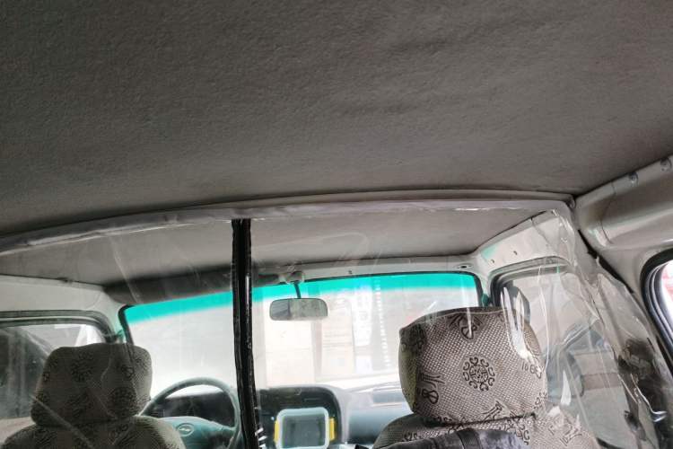 Used Jinbei Hiace 2014 2.0L Fifth-Generation Xiangyun Comfort Type 1 4G21C Headliner