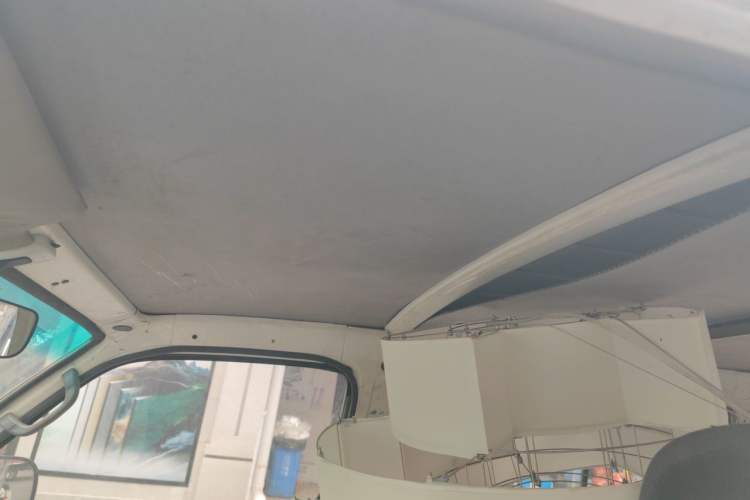 Used Jinbei Hiace 2014 2.0L 5th Generation Kuaiyunwang Business Version 4G19 Headliner