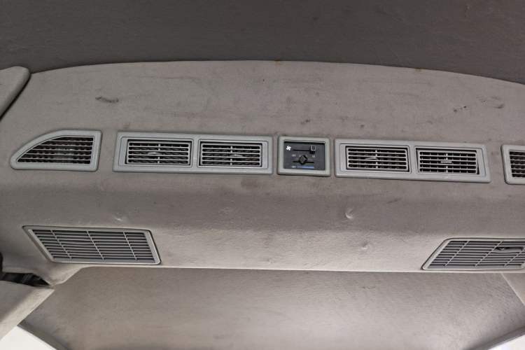 Used Jinbei Hiace  Headliner