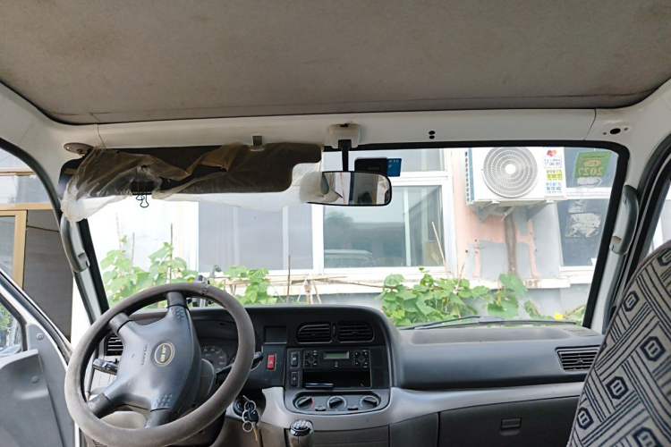 Used Jinbei Hiace 2014 2.0L Fifth-Generation Xiangyun Comfort Type 1 4G20C Headliner