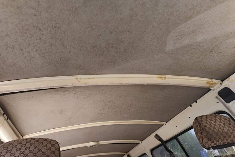 Used Jinbei Hiace 2014 2.0L 5th Generation Kuaiyunwang Business Version 4G20B Headliner