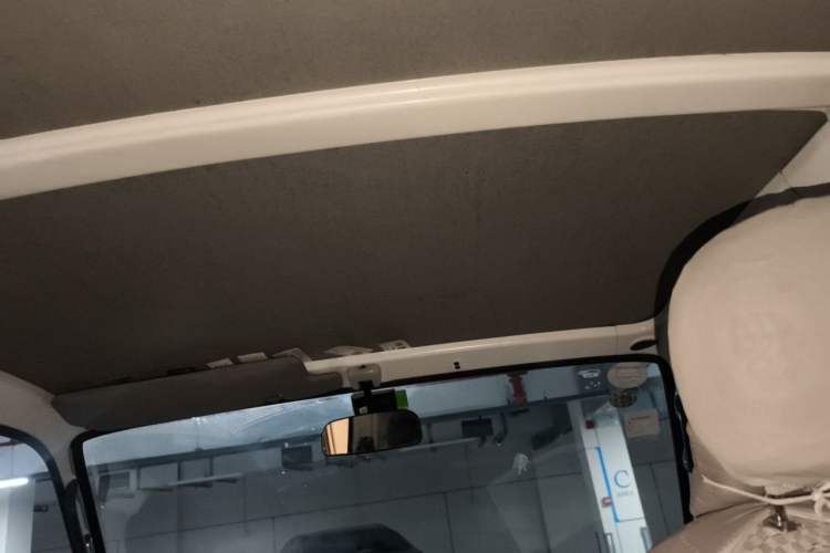 Used Jinbei Hiace 2014 2.0L 5th Generation Kuaiyunwang Business Version 4G19 Headliner