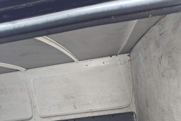Used Jinbei Hiace 2014 2.0L 5th Generation Kuaiyunwang Business Version 4G21B Headliner