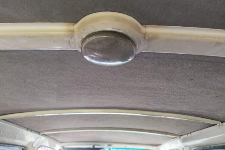 Used Jinbei Hiace 2014 2.0L 5th Generation Kuaiyunwang Business Version 4G19 Headliner