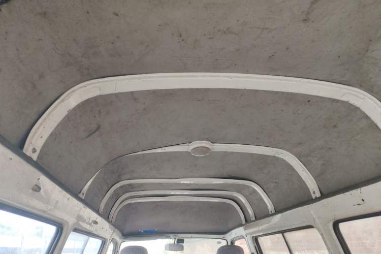 Used Jinbei Hiace 2014 2.0L Fifth-Generation Xiangyun Comfort Type 1 4G20C Headliner
