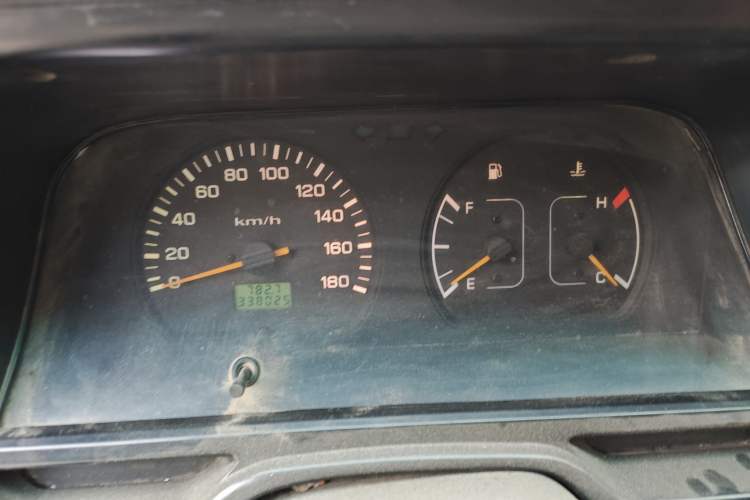 Used Jinbei Hiace 2014 2.0L Fifth-Generation Xiangyun Comfort Type 1 4G20C Instrument Cluster