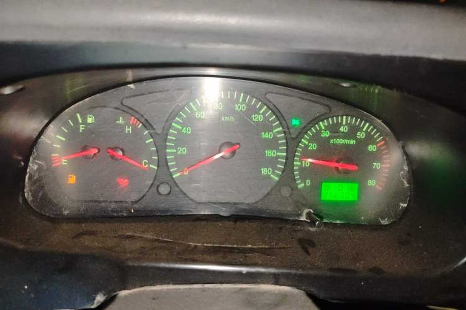 Used Jinbei Hiace 2014 2.0L 5th-Gen Power King Comfort Version V19 Instrument Cluster