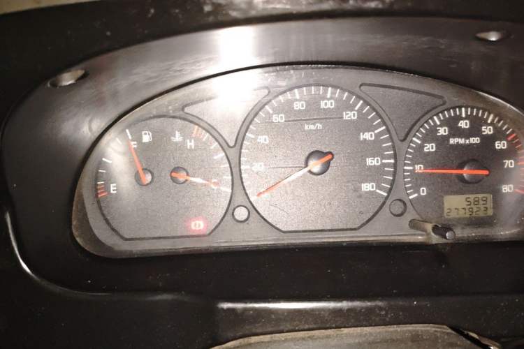 Used Jinbei Hiace 2014 2.0L Fifth-Generation Xiangyun Comfort Type 1 4G20C Instrument Cluster