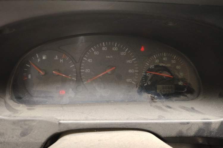 Used Jinbei Hiace 2014 2.0L Fifth-Generation Xiangyun Comfort Type 1 4G20C Instrument Cluster