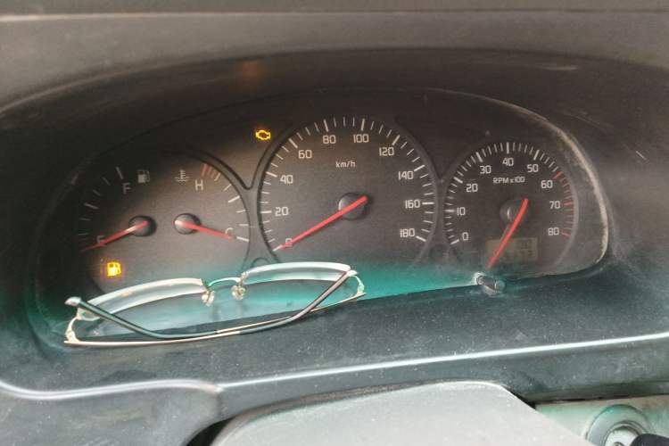Used Jinbei Hiace 2014 2.0L Fifth-Generation Xiangyun Comfort Type 1 4G21C Instrument Cluster