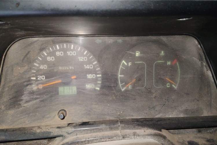 Used Jinbei Hiace 2014 2.0L Fifth-Generation Xiangyun Comfort Type 1 4G20C Instrument Cluster