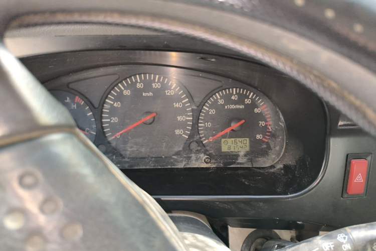 Used Jinbei Hiace 2014 2.0L Fifth-Generation Xiangyun Comfort Type 1 4G20C Instrument Cluster