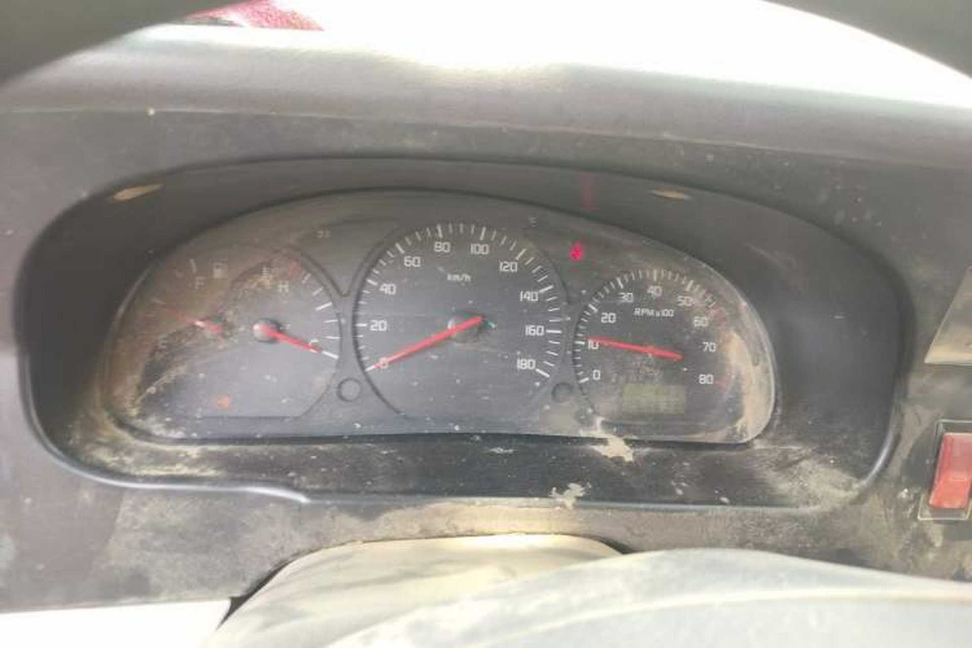 Used Jinbei Hiace 2014 2.0L Fifth-Generation Xiangyun Comfort Type 1 4G21C Instrument Cluster