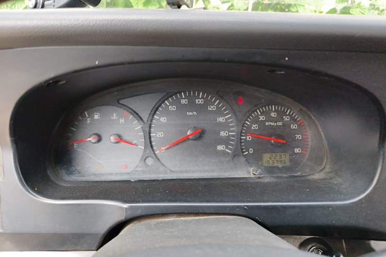 Used Jinbei Hiace 2014 2.0L Fifth-Generation Xiangyun Comfort Type 1 4G20C Instrument Cluster